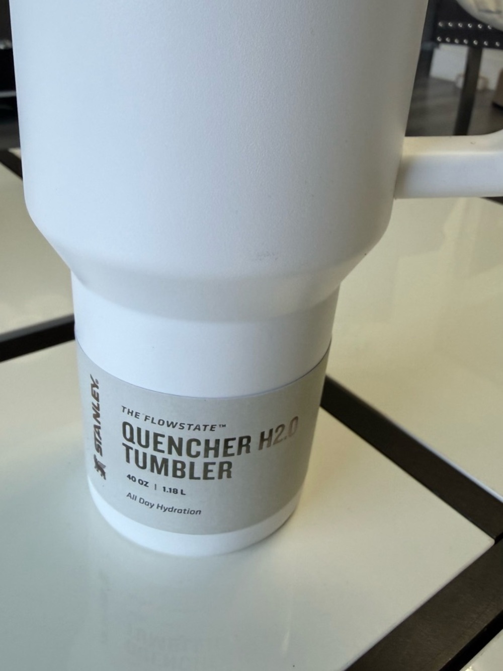 Stanley 40oz Quencher H2.0 Tumbler Foxwoods Edition (White) + Frog Straw Cover - Picture 3 of 12